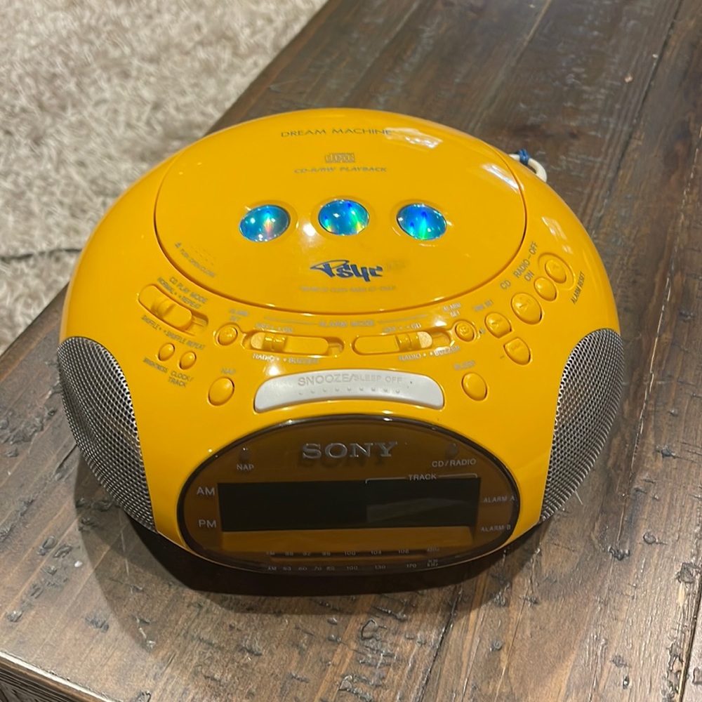 Sony Dream Machine Clock Radio/Cd Player
